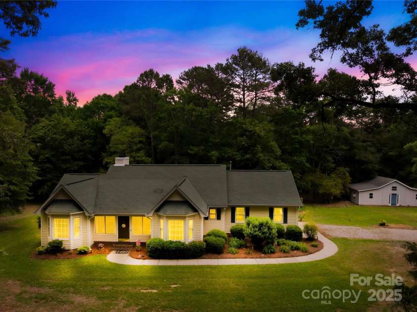 5903 WM Griffin Road, Monroe, NC 28112.  MLS# CAR4253500, YatesRealty ID 12256. 