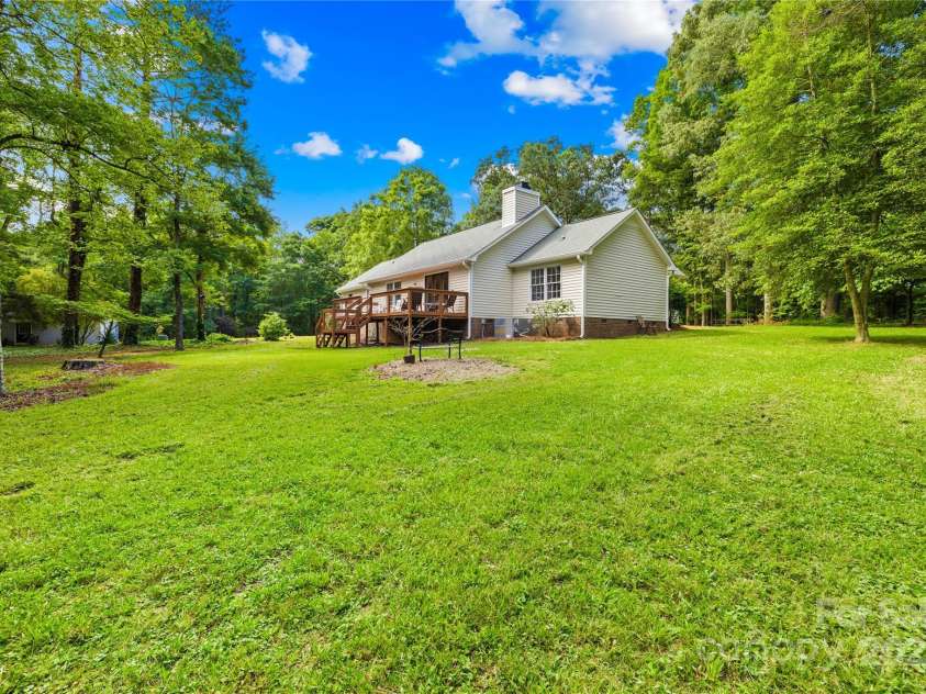 5903 WM Griffin Road, Monroe, NC 28112.  MLS# CAR4253500, YatesRealty ID 12256. 