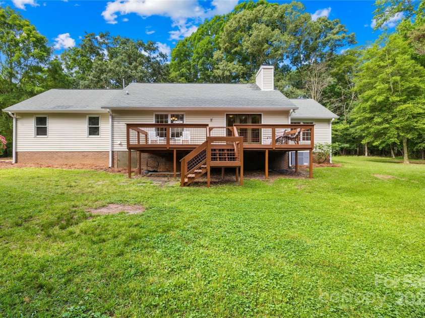 5903 WM Griffin Road, Monroe, NC 28112.  MLS# CAR4253500, YatesRealty ID 12256. 