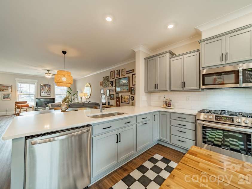 1098 Herrons Ferry Road, Rock Hill, SC 29730.  MLS# CAR4353519, YatesRealty ID 12257. 