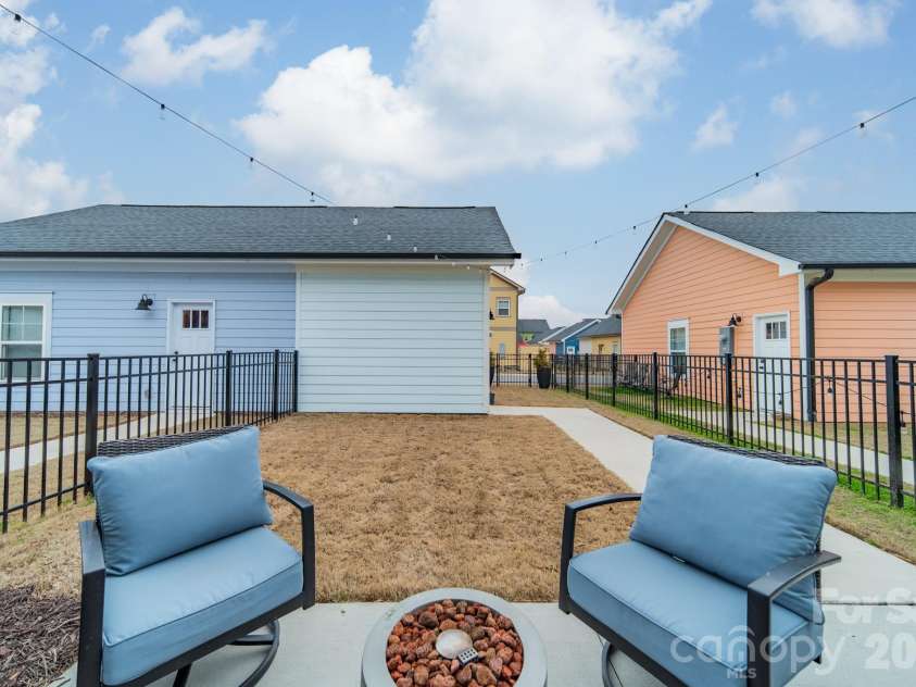 1098 Herrons Ferry Road, Rock Hill, SC 29730.  MLS# CAR4353519, YatesRealty ID 12257. 