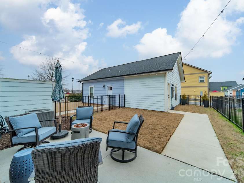 1098 Herrons Ferry Road, Rock Hill, SC 29730.  MLS# CAR4353519, YatesRealty ID 12257. 
