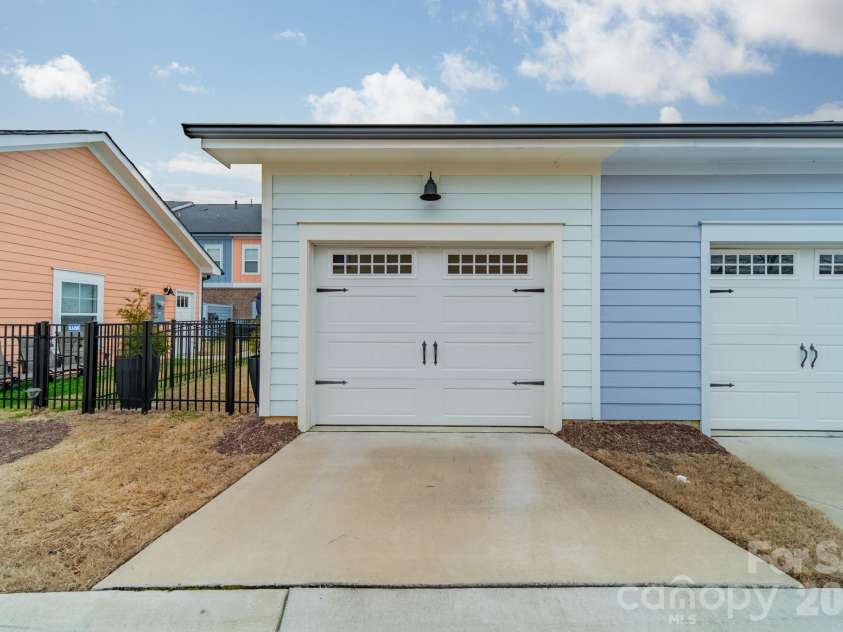 1098 Herrons Ferry Road, Rock Hill, SC 29730.  MLS# CAR4353519, YatesRealty ID 12257. 