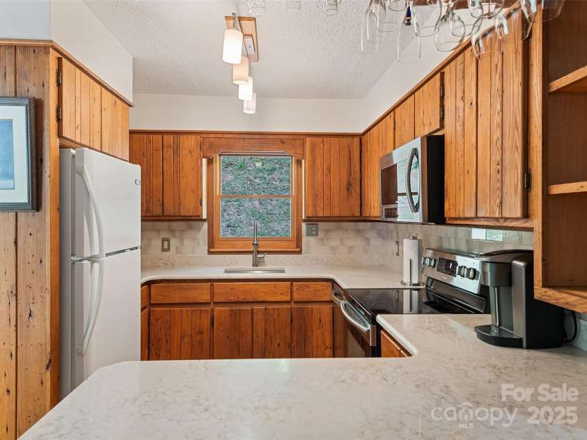 1192 Rockdale Road, Whittier, NC 28789.  MLS# CAR4239563, YatesRealty ID 12259. 