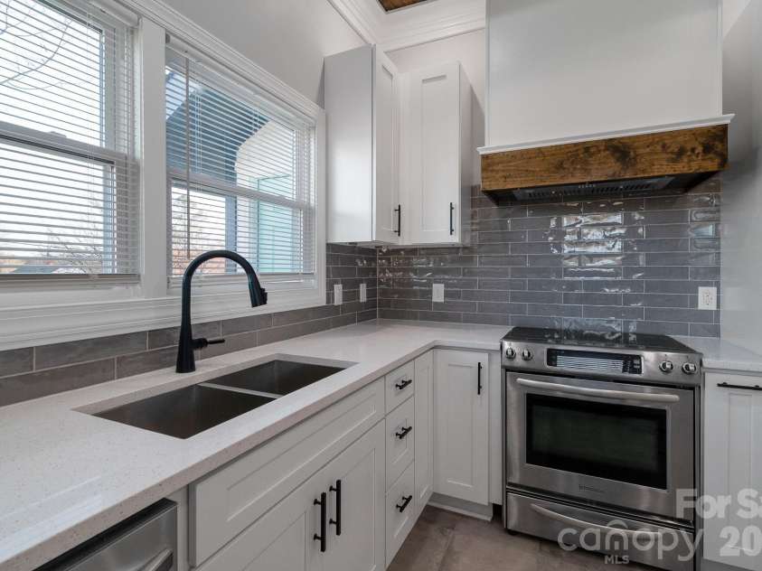 612 Elliott Street, Chester, SC 29706.  MLS# CAR4346102, YatesRealty ID 12259. 