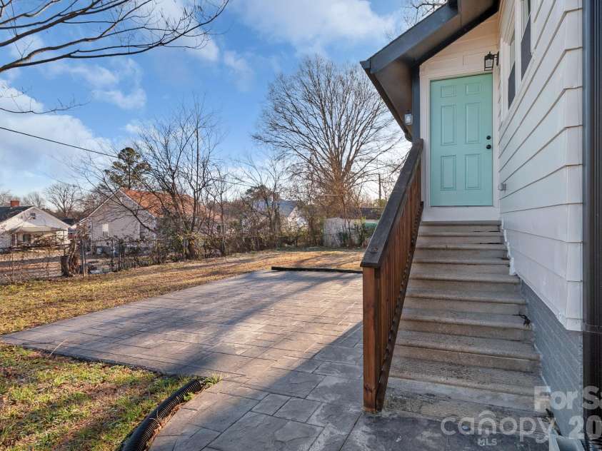 612 Elliott Street, Chester, SC 29706.  MLS# CAR4346102, YatesRealty ID 12259. 
