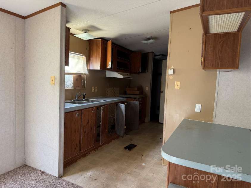 181 Jeter Street, Chester, SC 29706.  MLS# CAR4304524, YatesRealty ID 1226. 