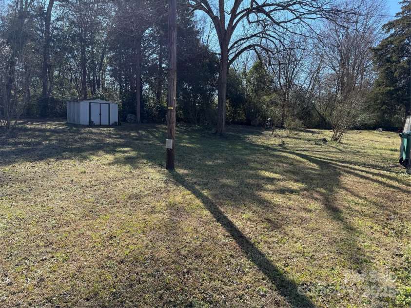 181 Jeter Street, Chester, SC 29706.  MLS# CAR4304524, YatesRealty ID 1226. 