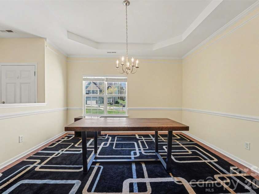 1604 Swan Drive, Charlotte, NC 28216.  MLS# CAR4358962, YatesRealty ID 12261. Dining room