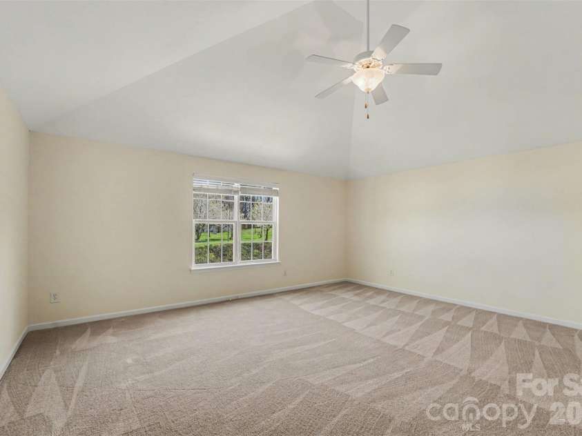 1604 Swan Drive, Charlotte, NC 28216.  MLS# CAR4358962, YatesRealty ID 12261. Second floor Bonus room