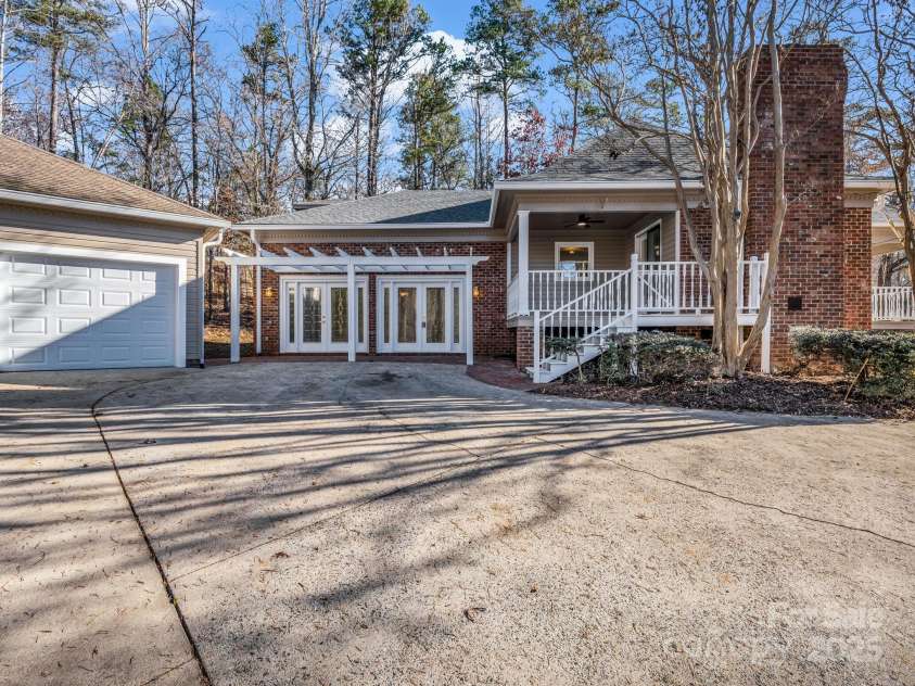 303 Fairforest Drive, Rutherfordton, NC 28139.  MLS# CAR4324733, YatesRealty ID 12262. 