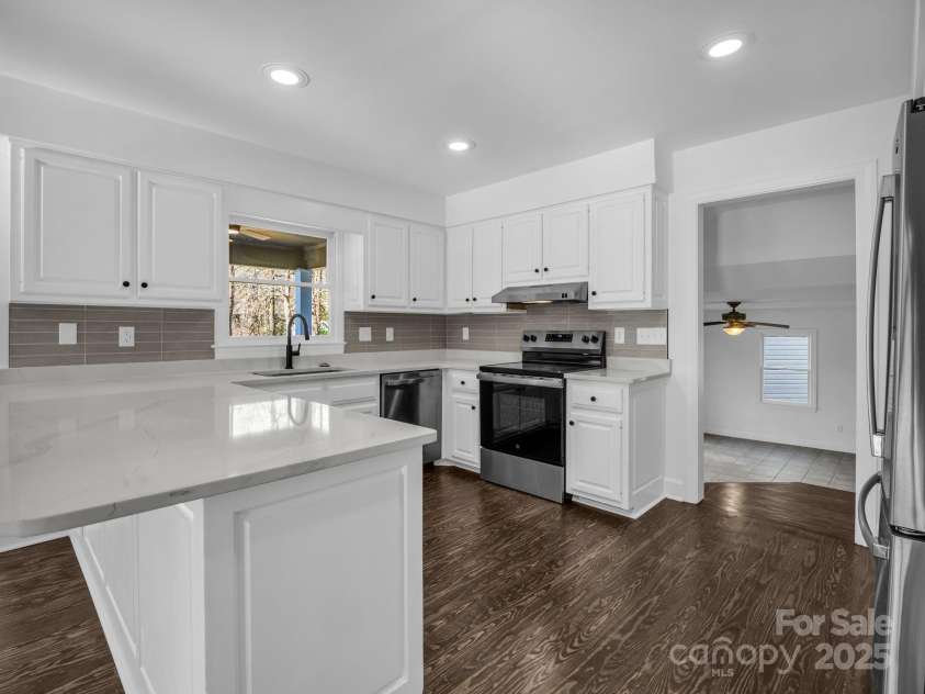 303 Fairforest Drive, Rutherfordton, NC 28139.  MLS# CAR4324733, YatesRealty ID 12262. 