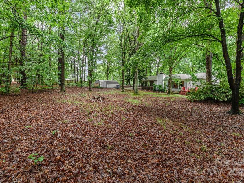 6804 Lineberger Road, Denver, NC 28037.  MLS# CAR4253268, YatesRealty ID 12262. 