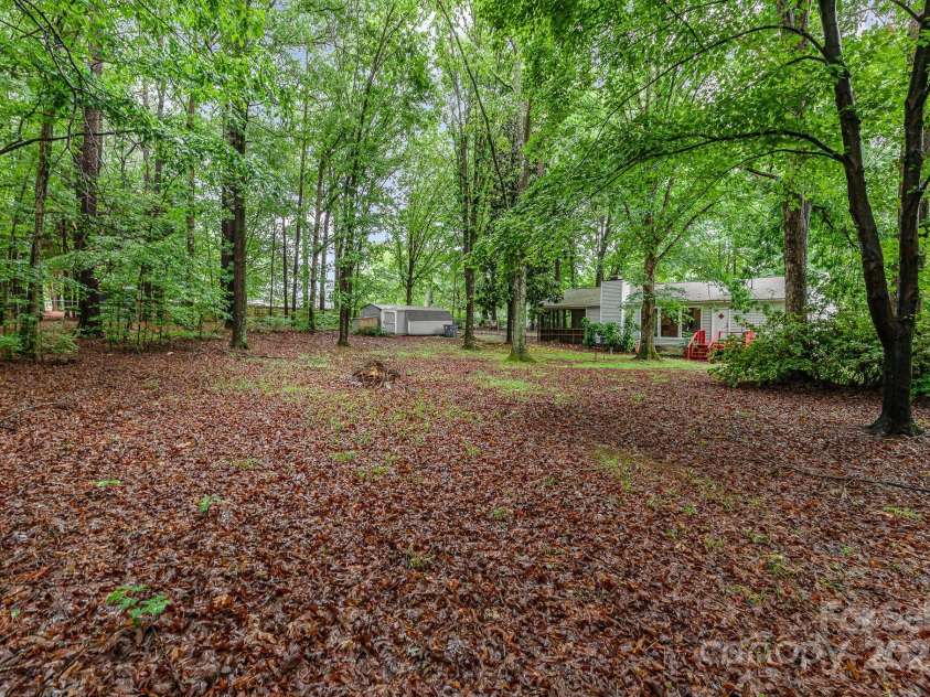 6804 Lineberger Road, Denver, NC 28037.  MLS# CAR4253268, YatesRealty ID 12262. 