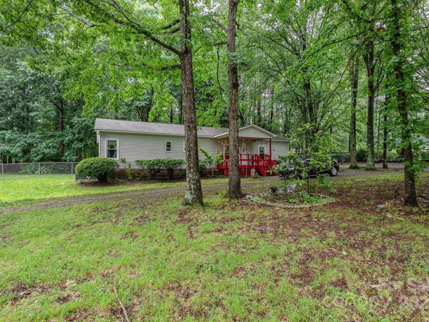 6804 Lineberger Road, Denver, NC 28037.  MLS# CAR4253268, YatesRealty ID 12262. 