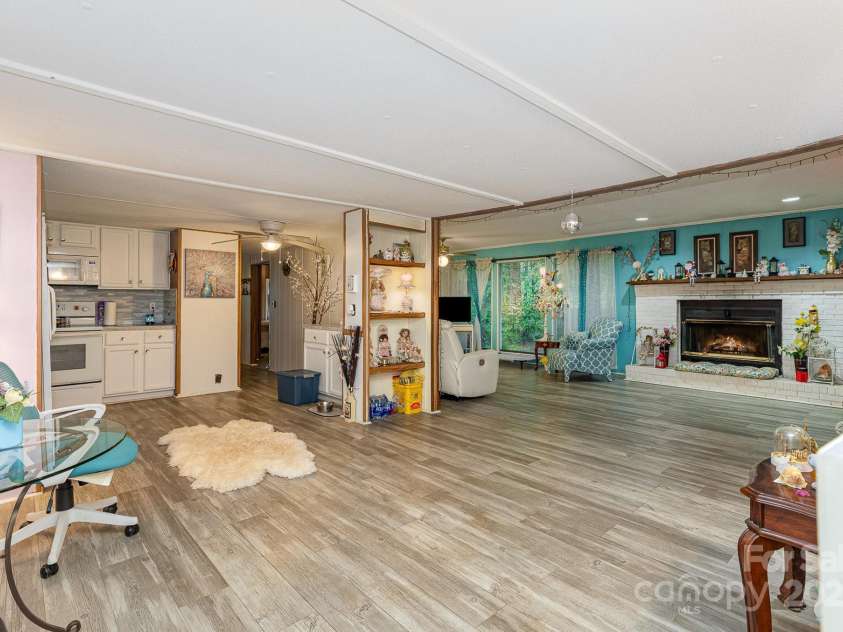 6804 Lineberger Road, Denver, NC 28037.  MLS# CAR4253268, YatesRealty ID 12262. 