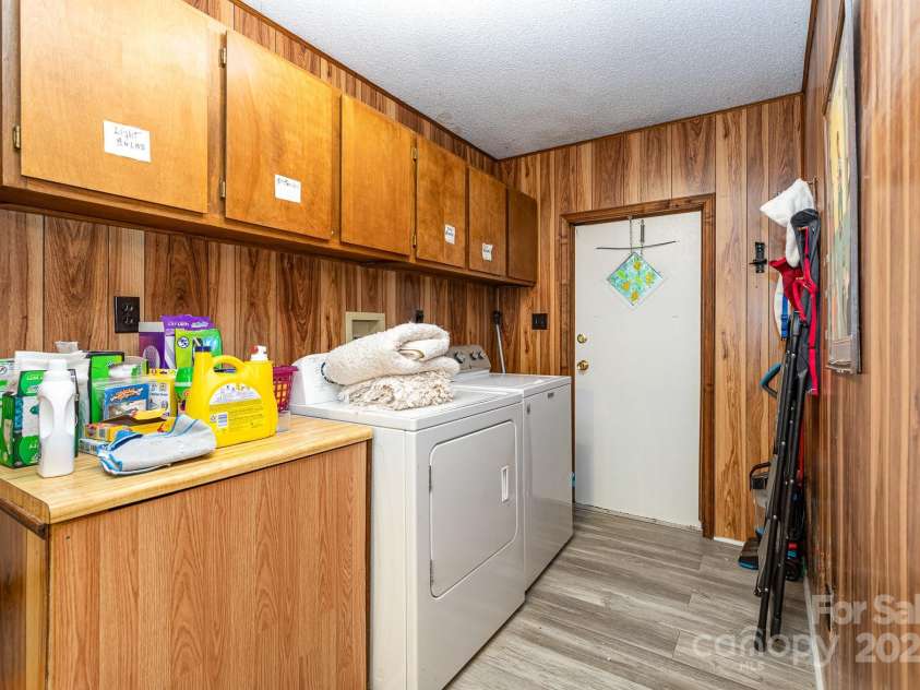 6804 Lineberger Road, Denver, NC 28037.  MLS# CAR4253268, YatesRealty ID 12262. 