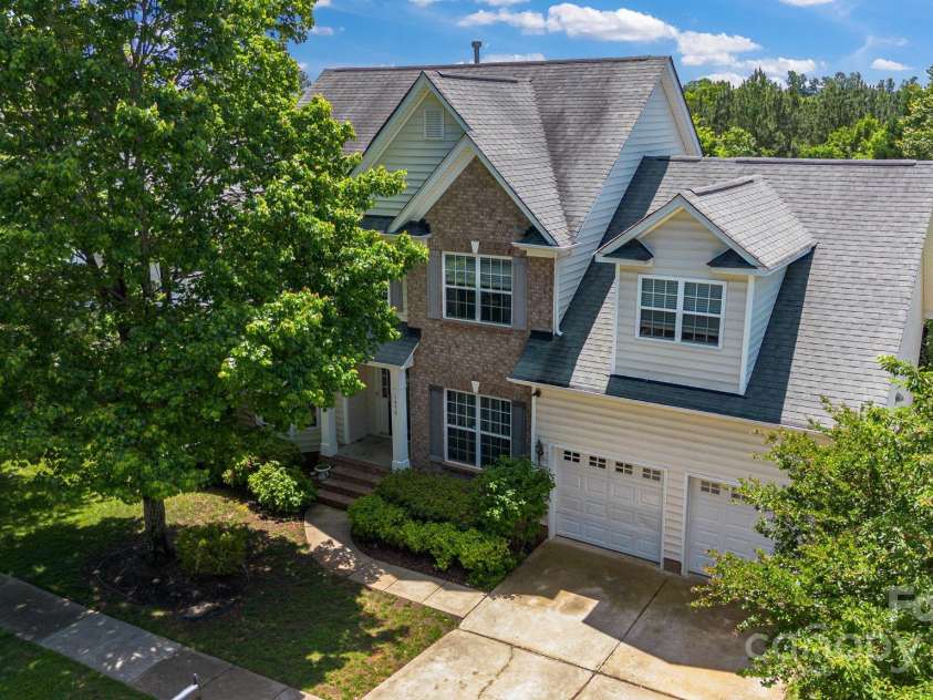 1458 Bedlington Drive, Charlotte, NC 28269.  MLS# CAR4257940, YatesRealty ID 12263. 
