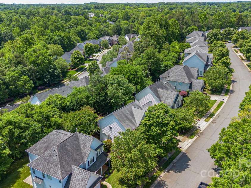 1458 Bedlington Drive, Charlotte, NC 28269.  MLS# CAR4257940, YatesRealty ID 12263. 