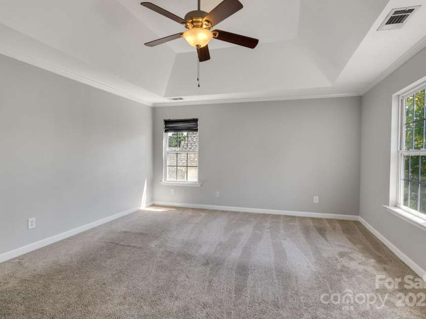 1458 Bedlington Drive, Charlotte, NC 28269.  MLS# CAR4257940, YatesRealty ID 12263. 