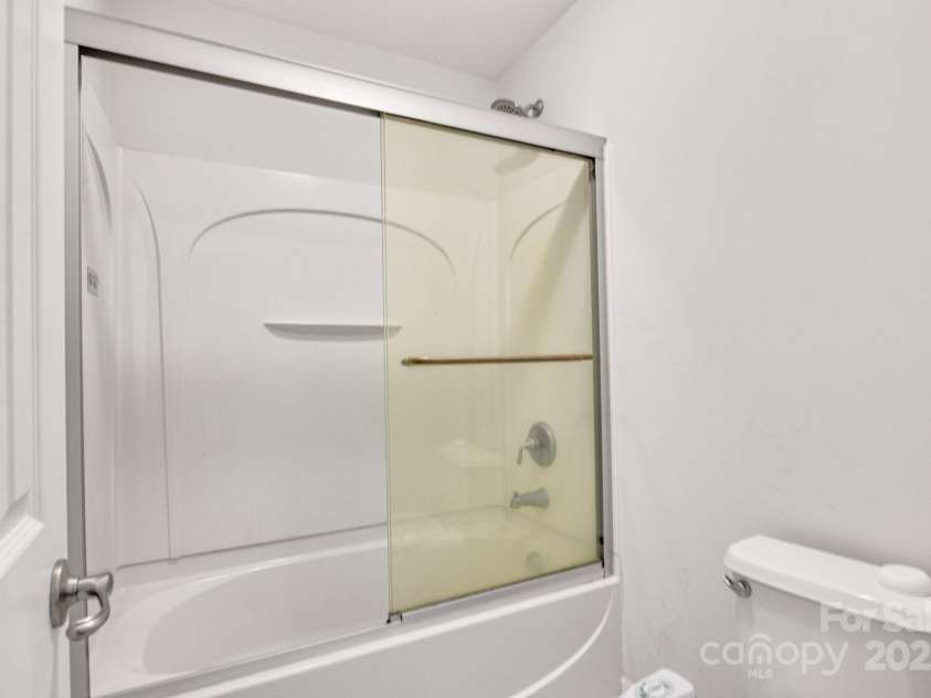 1458 Bedlington Drive, Charlotte, NC 28269.  MLS# CAR4257940, YatesRealty ID 12263. 