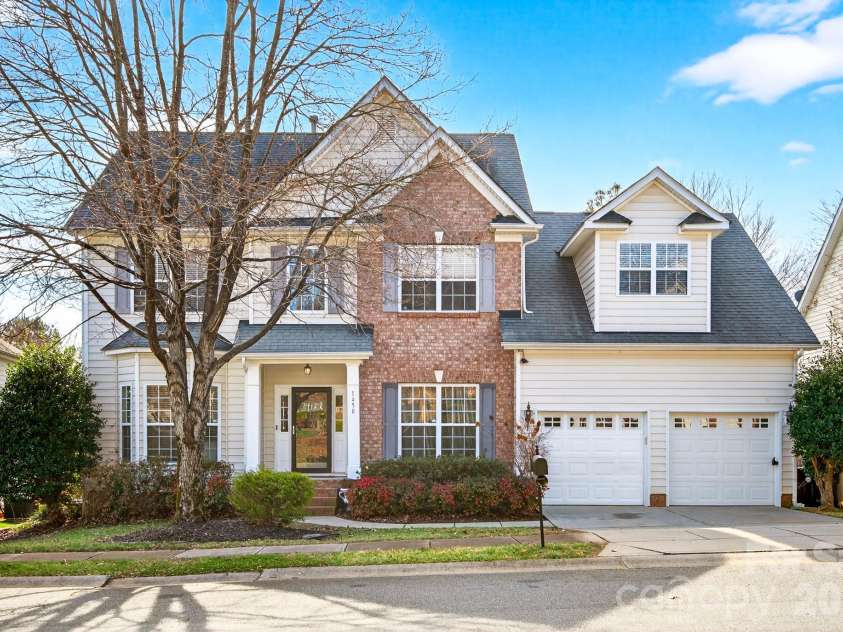 1458 Bedlington Drive, Charlotte, NC 28269.  MLS# CAR4338166, YatesRealty ID 12263. 