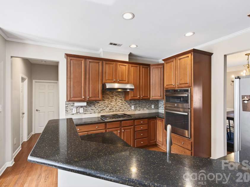 1458 Bedlington Drive, Charlotte, NC 28269.  MLS# CAR4338166, YatesRealty ID 12263. 