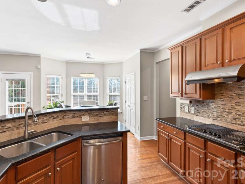 1458 Bedlington Drive, Charlotte, NC 28269.  MLS# CAR4338166, YatesRealty ID 12263. 