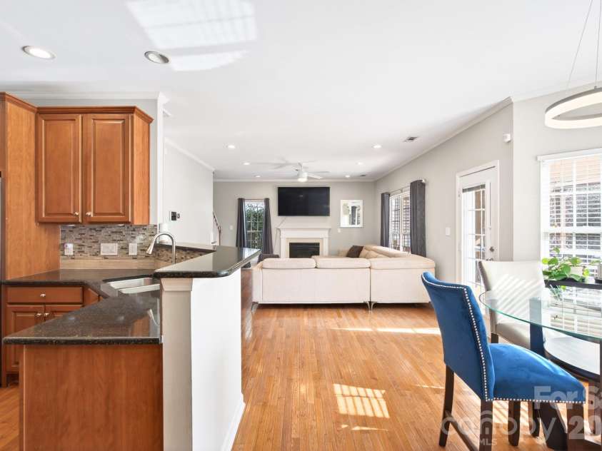 1458 Bedlington Drive, Charlotte, NC 28269.  MLS# CAR4338166, YatesRealty ID 12263. 