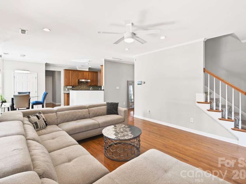 1458 Bedlington Drive, Charlotte, NC 28269.  MLS# CAR4338166, YatesRealty ID 12263. 