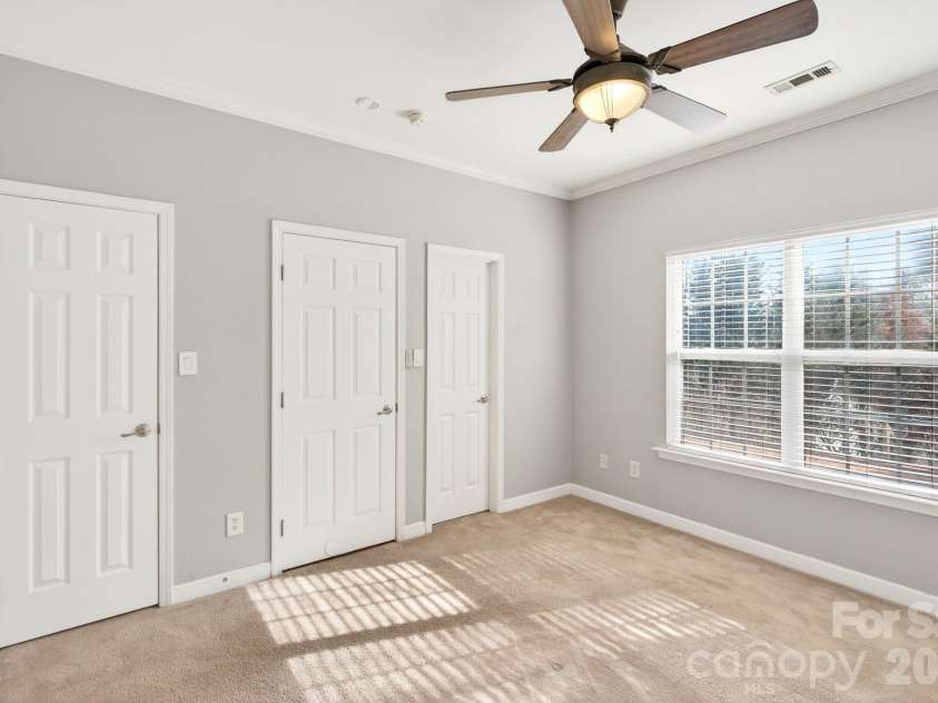 1458 Bedlington Drive, Charlotte, NC 28269.  MLS# CAR4338166, YatesRealty ID 12263. 