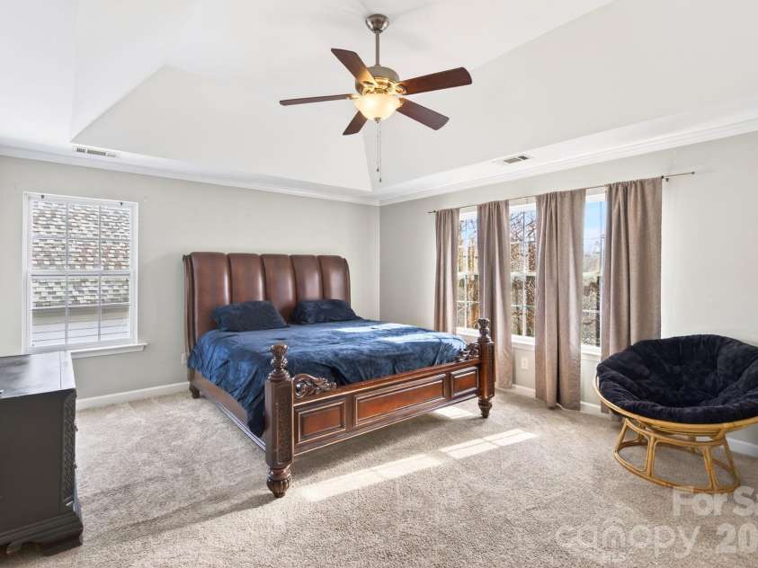 1458 Bedlington Drive, Charlotte, NC 28269.  MLS# CAR4338166, YatesRealty ID 12263. 