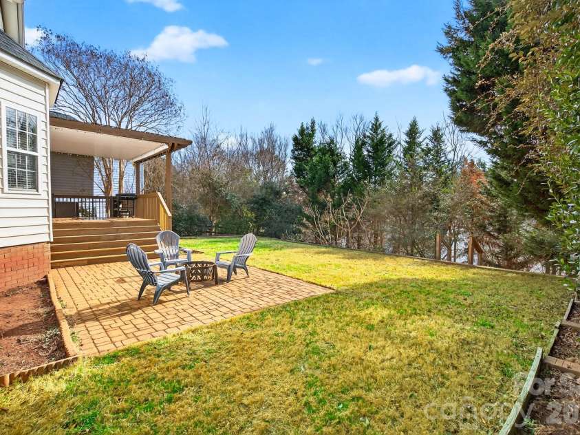 1458 Bedlington Drive, Charlotte, NC 28269.  MLS# CAR4338166, YatesRealty ID 12263. 