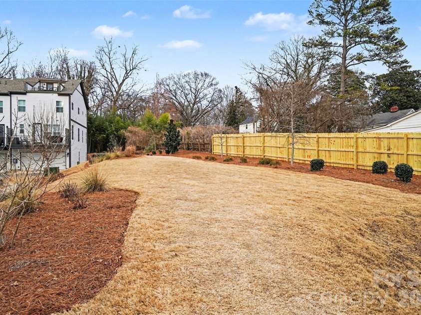7017 Running Spring Drive, Charlotte, NC 28205.  MLS# CAR4346038, YatesRealty ID 12263. 