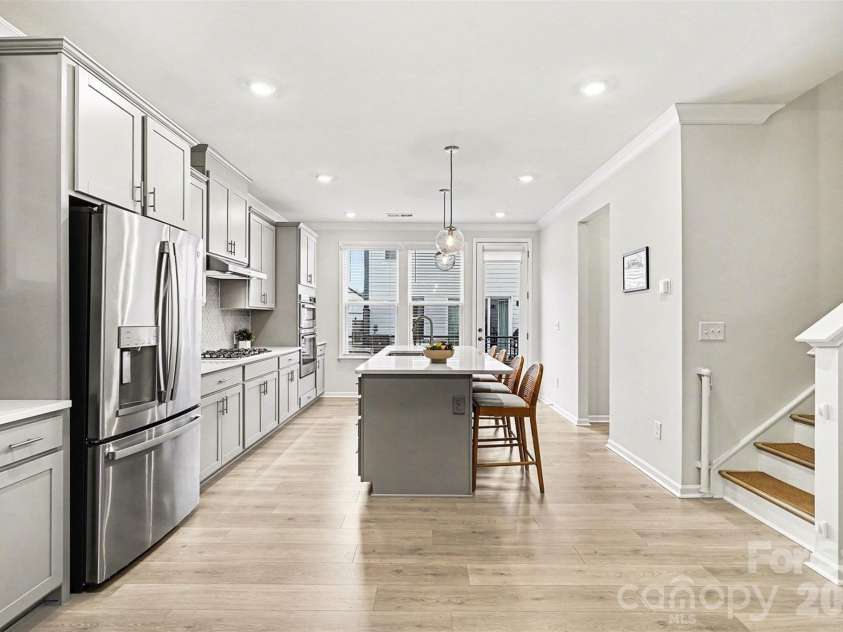 7017 Running Spring Drive, Charlotte, NC 28205.  MLS# CAR4346038, YatesRealty ID 12263. 