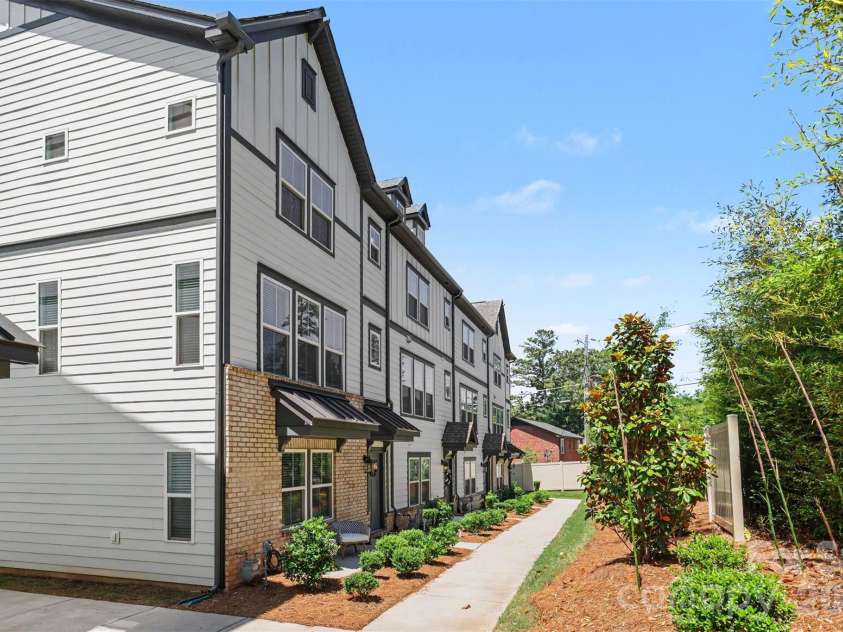 7017 Running Spring Drive, Charlotte, NC 28205.  MLS# CAR4346038, YatesRealty ID 12263. 