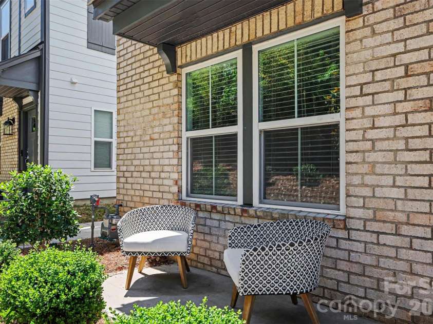 7017 Running Spring Drive, Charlotte, NC 28205.  MLS# CAR4346038, YatesRealty ID 12263. 