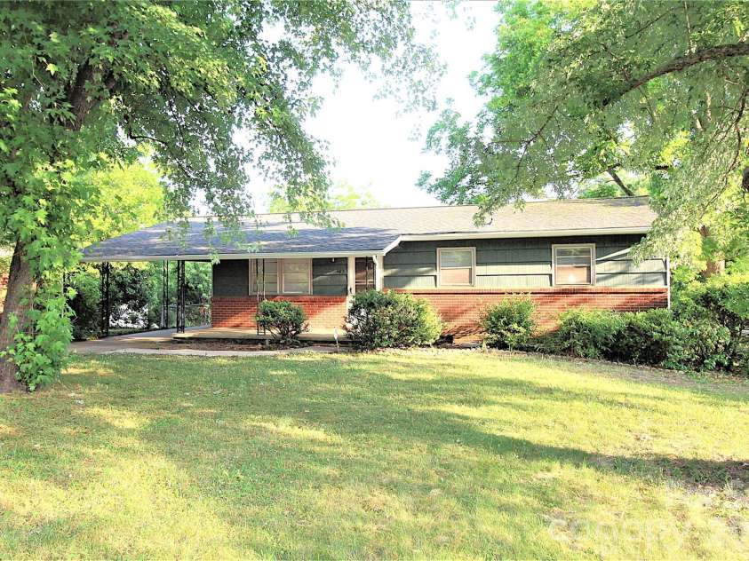 105 Delmar Road, Shelby, NC 28152.  MLS# CAR4367635, YatesRealty ID 12264. 