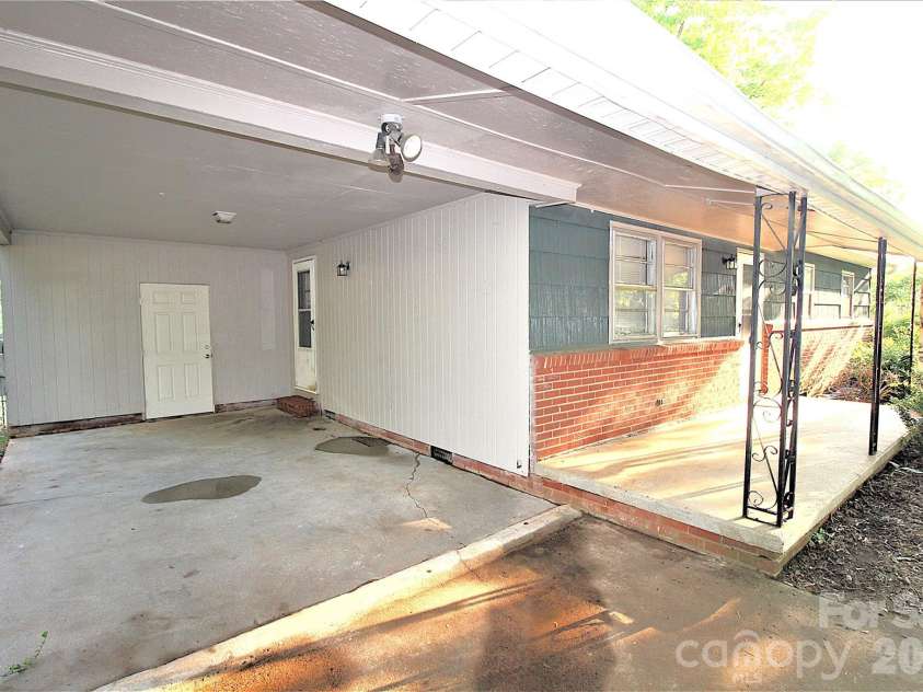 105 Delmar Road, Shelby, NC 28152.  MLS# CAR4367635, YatesRealty ID 12264. 
