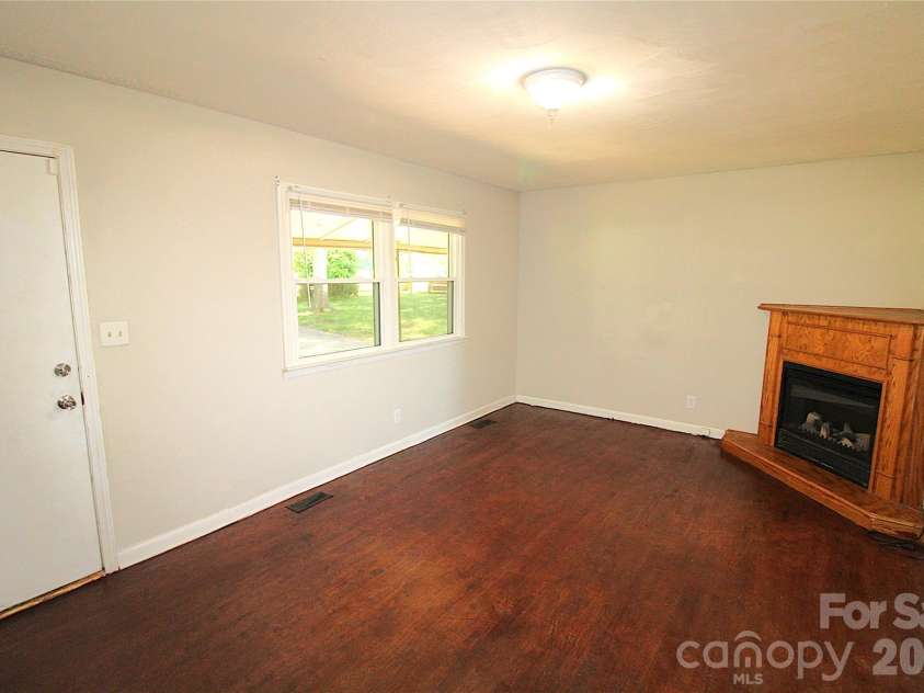 105 Delmar Road, Shelby, NC 28152.  MLS# CAR4367635, YatesRealty ID 12264. 