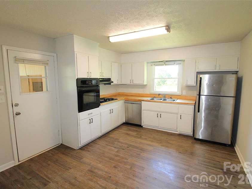 105 Delmar Road, Shelby, NC 28152.  MLS# CAR4367635, YatesRealty ID 12264. 