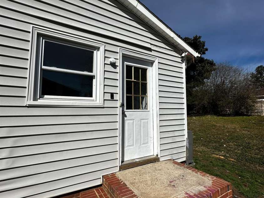 3048 Marigold Lane, Gastonia, NC 28052.  MLS# CAR4252196, YatesRealty ID 12265. 