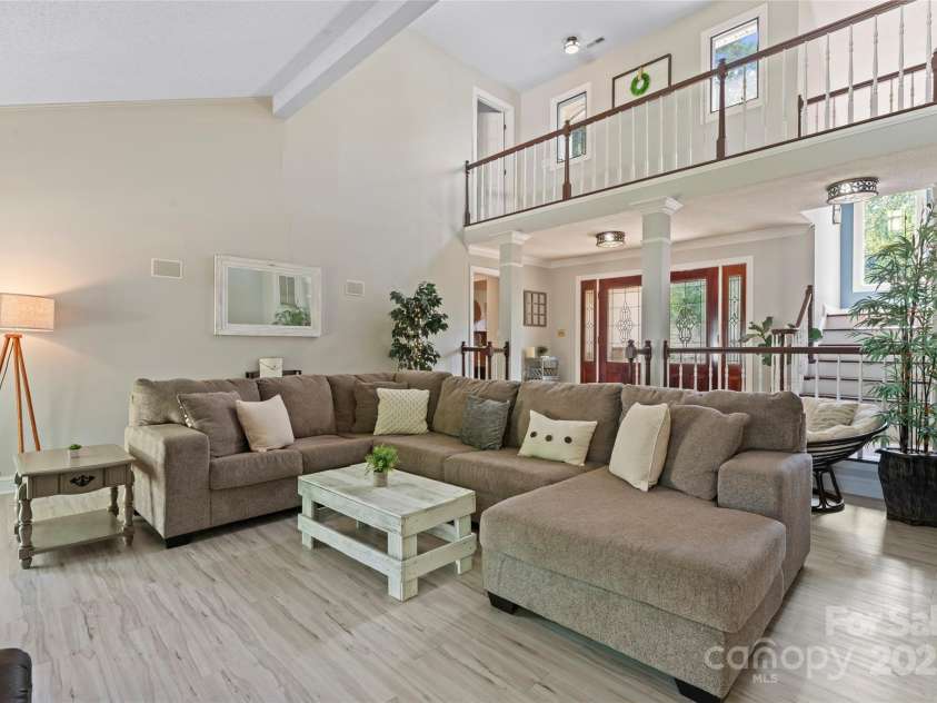 35 Heritage Drive, Clover, SC 29710.  MLS# CAR4317648, YatesRealty ID 12267. 