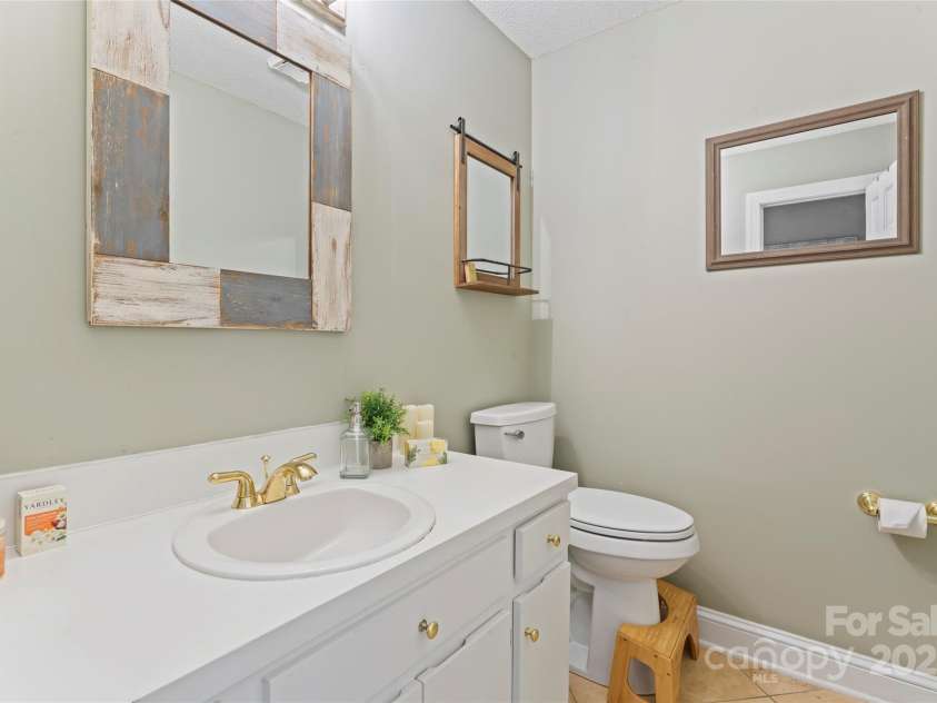 35 Heritage Drive, Clover, SC 29710.  MLS# CAR4317648, YatesRealty ID 12267. 