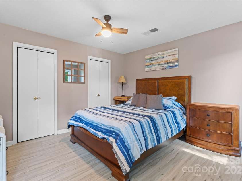 35 Heritage Drive, Clover, SC 29710.  MLS# CAR4317648, YatesRealty ID 12267. 