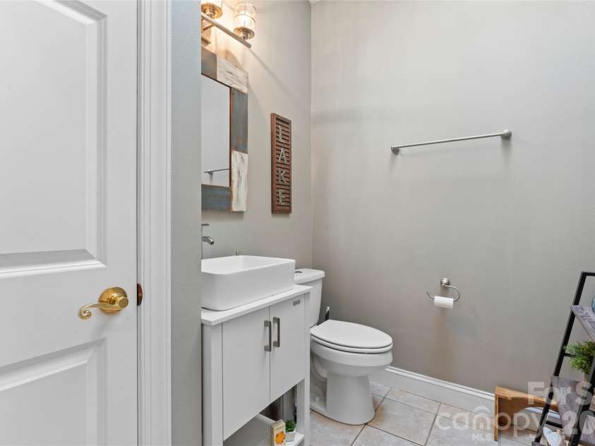 35 Heritage Drive, Clover, SC 29710.  MLS# CAR4317648, YatesRealty ID 12267. 