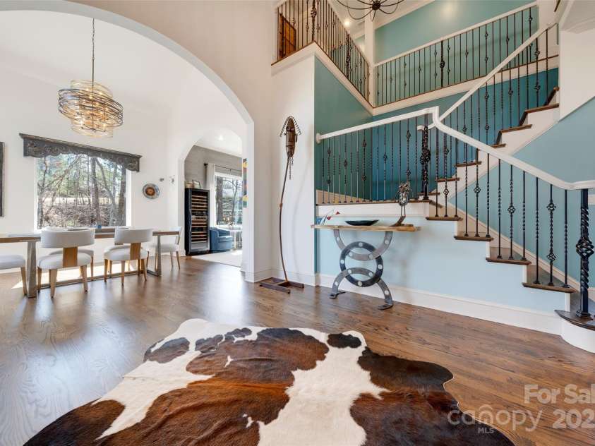 56 Chimney Crest Drive, Asheville, NC 28806.  MLS# CAR4235691, YatesRealty ID 12268. Entryway