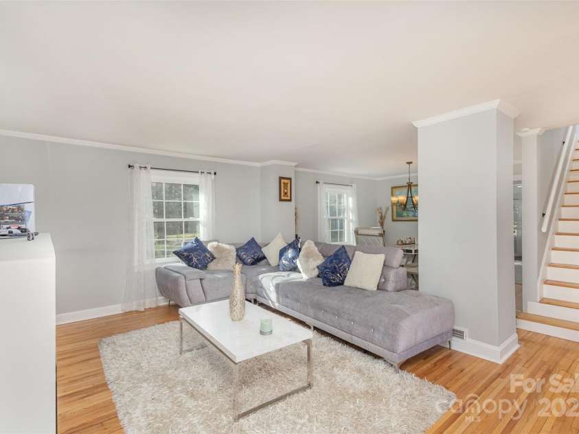 1201 Edgefield Avenue, Gastonia, NC 28052.  MLS# CAR4227953, YatesRealty ID 12269. 