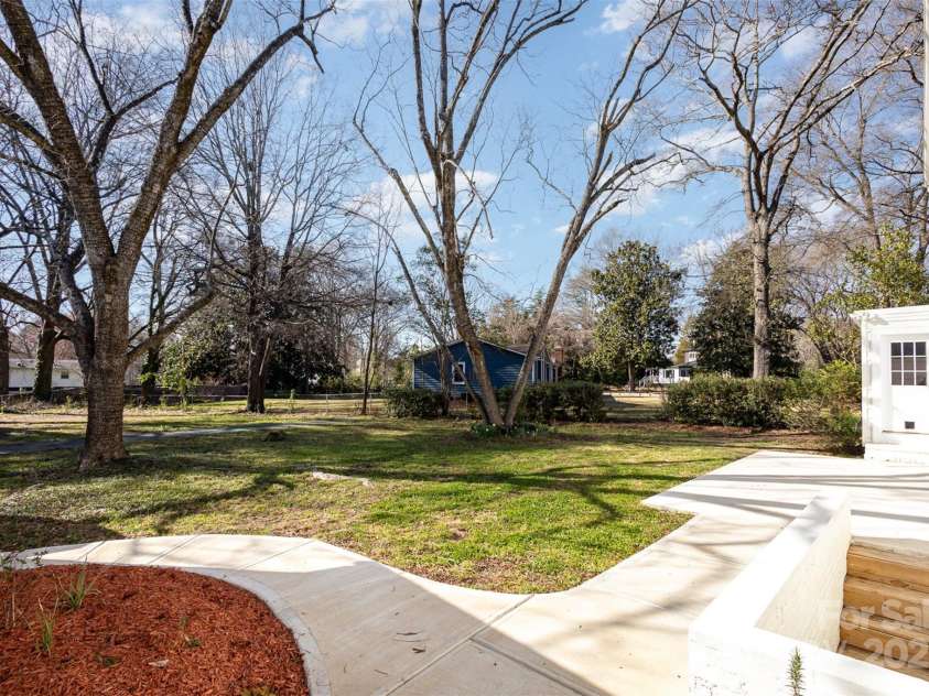 1201 Edgefield Avenue, Gastonia, NC 28052.  MLS# CAR4227953, YatesRealty ID 12269. 