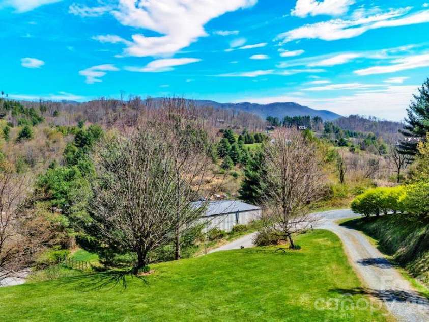 228 Vilas Overlook Drive, Vilas, NC 28692.  MLS# CAR4369701, YatesRealty ID 12269. 